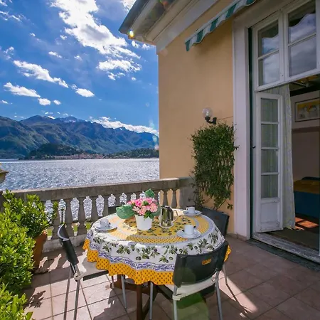 Sleeps 4 Apartament